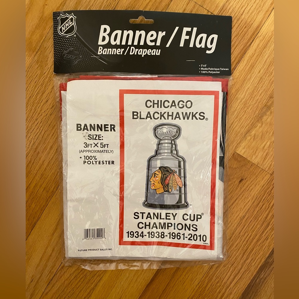 Chicago Blackhawks 2010 Championship banner. 3 feet by 5 feet -very large.